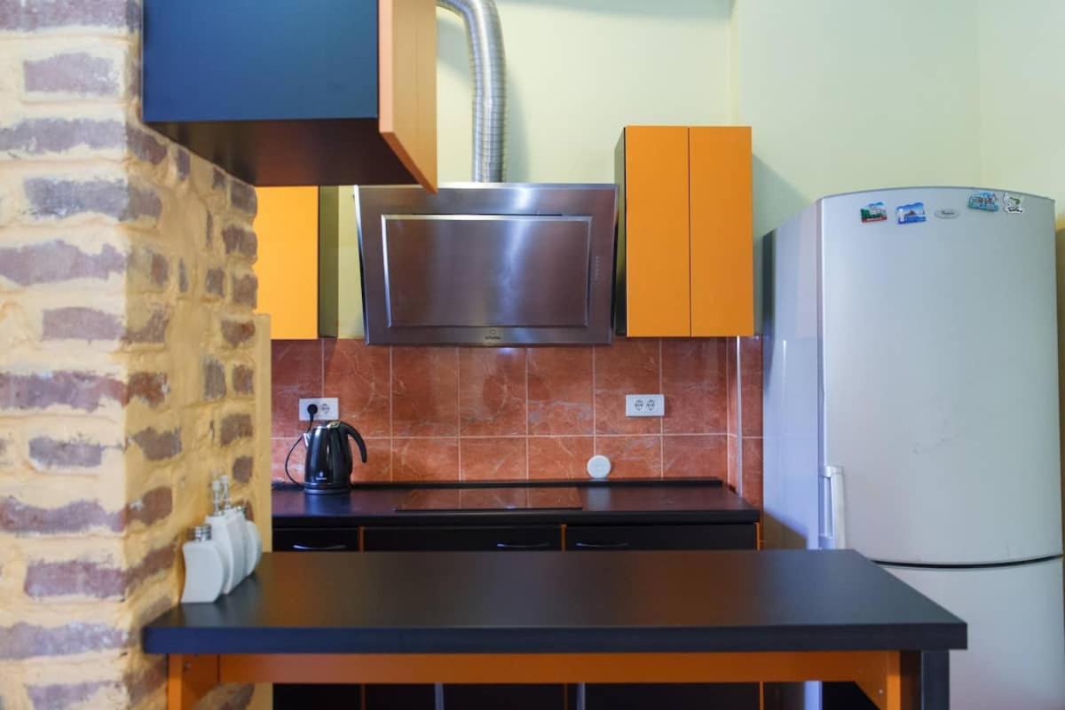 Spacious 4-Bedroom Apartment In Pedestrian Zone Βελιγράδι Εξωτερικό φωτογραφία